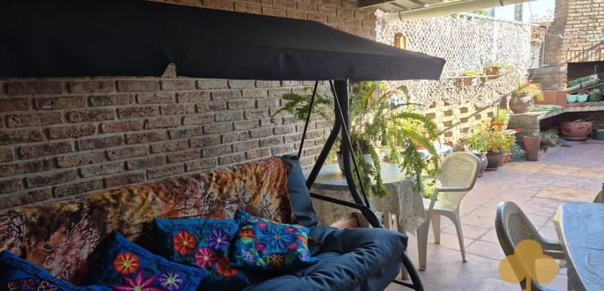 Galería Atlántida 104