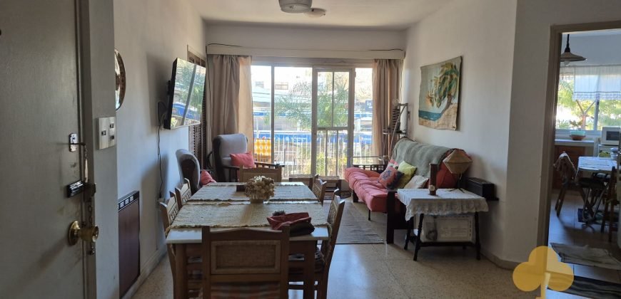 Galería Atlántida 104