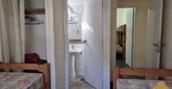 Hotel con dos casas