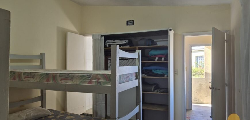 Hotel con dos casas