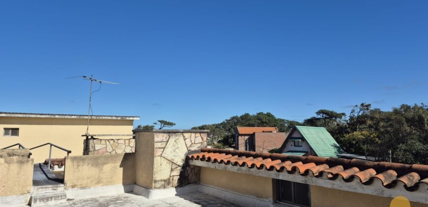 Hotel con dos casas
