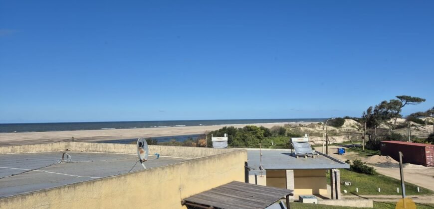 Hotel con dos casas