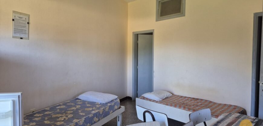 Hotel con dos casas