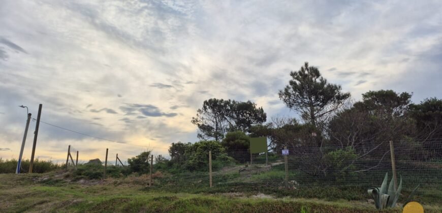 Terreno en rambla de Parque del Plata