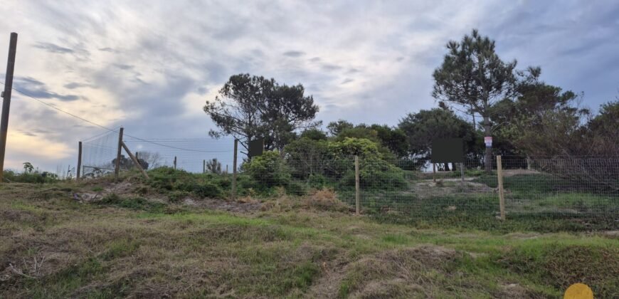 Terreno en rambla de Parque del Plata